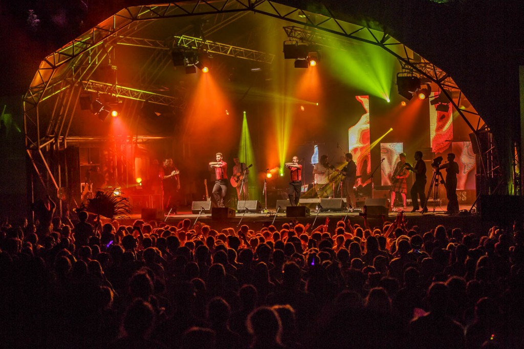Red Hot Rhythm - Woodford 14-15-13